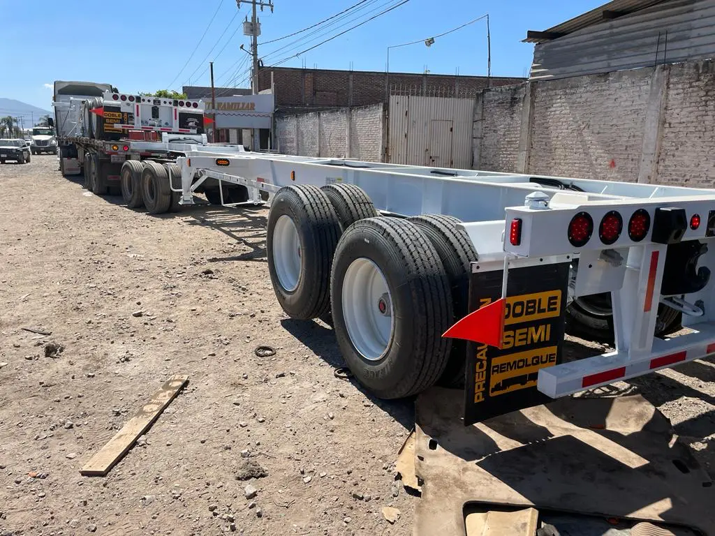 Traslado de contenedores en Mexico