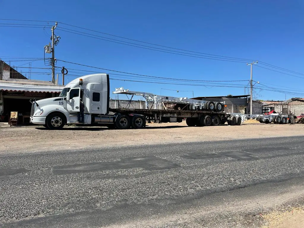 Traslado de contenedores en Monterrey